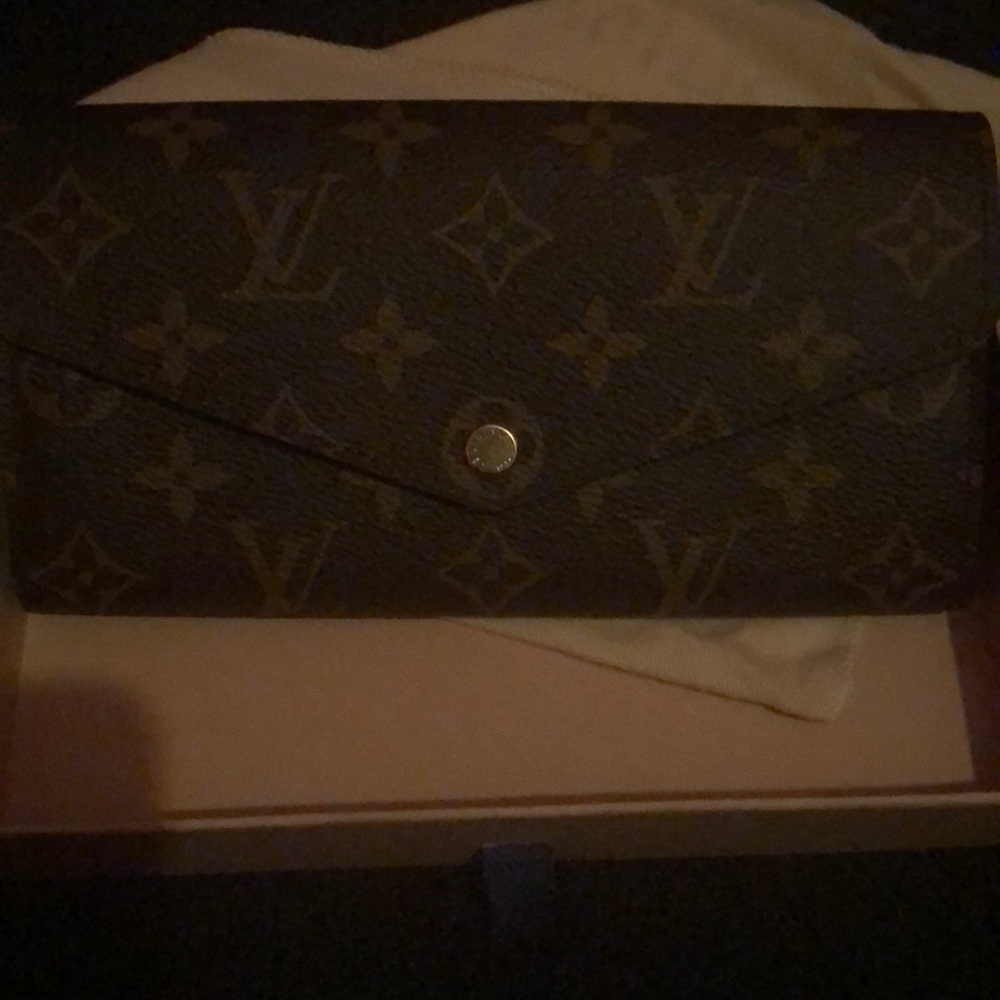 Authentic Louis Vuitton wallet